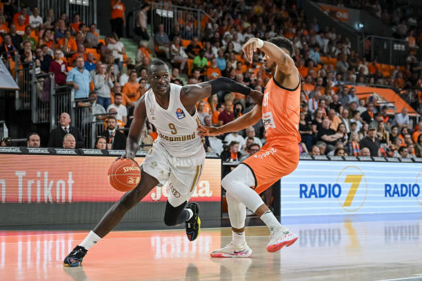 到更多精彩 到更多精彩