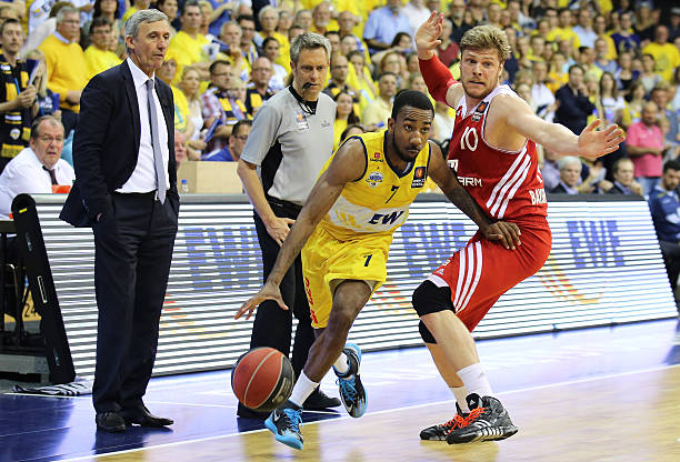 演自己的角 演自己的角